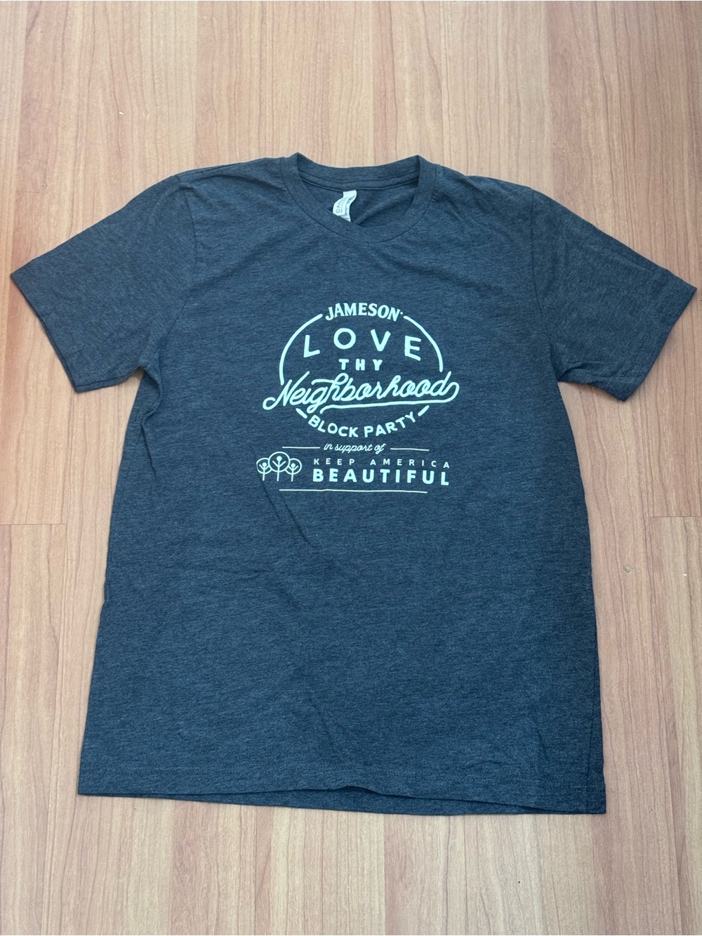 Jameson Love Thy Neighborhood Graphic T-Shirt Gray Size Medium